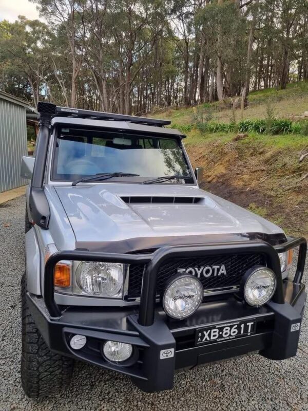 Toyota LandCruiser 76 Series Wagon - Image 3
