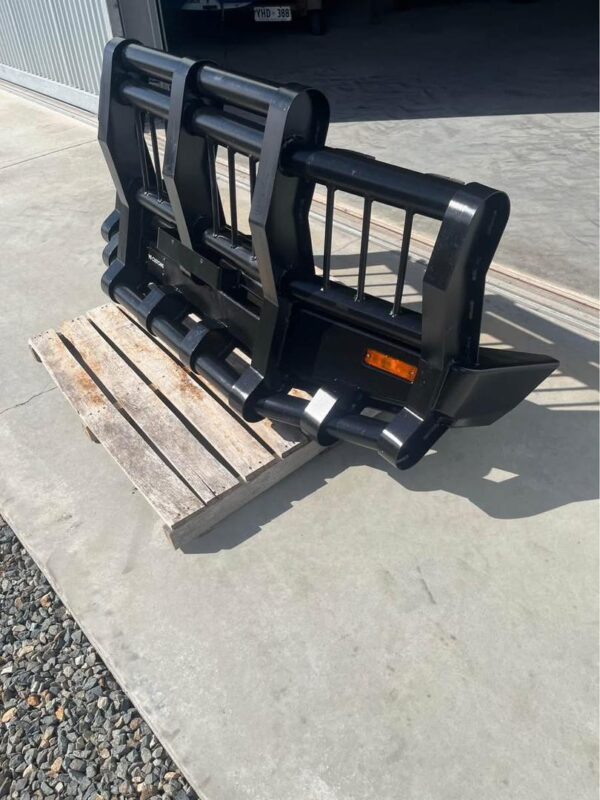 V8 Customs Triple Hoop Bullbar – Powder Coated Black - Image 2